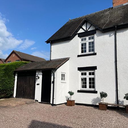 One Jubilee Cottages Shugborough 外观 照片