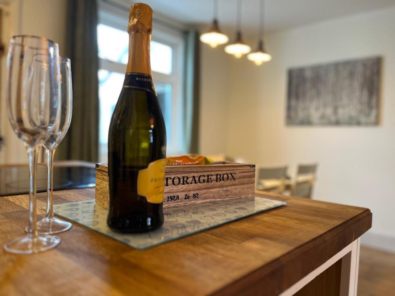 One Jubilee Cottages Shugborough 外观 照片